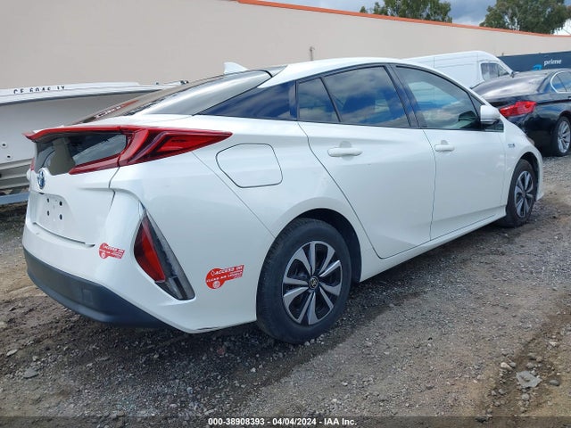Toyota Prius Prime Premium 2017 JTDKARFPXH3016425 Image 4