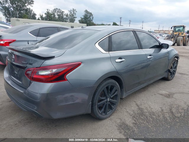 Nissan Altima 2.5 Sr 2018 1N4AL3AP1JC209732 Image 4