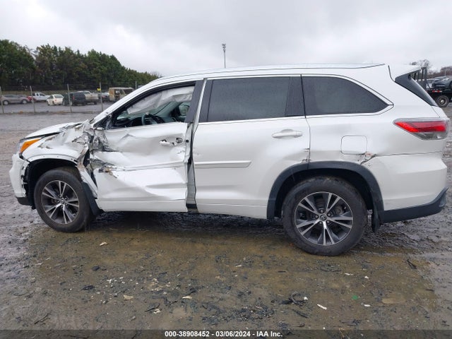 Toyota Highlander Xle V6 2016 5TDJKRFH2GS319813 Image 14