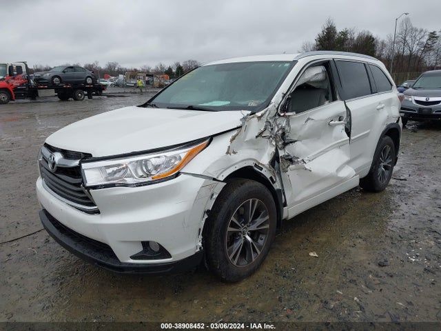 Toyota Highlander Xle V6 2016 5TDJKRFH2GS319813 Image 2