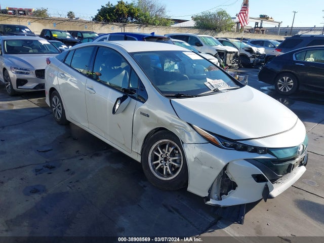 2017 JTDKARFP3H3056958 main image