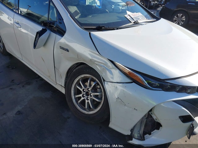 Toyota Prius Prime Premium 2017 JTDKARFP3H3056958 Image 6