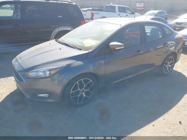 Ford FOCUS SEL 2018 1FADP3H24JL322389 Image 2