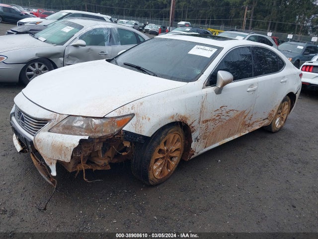 Lexus ES 300H 2014 JTHBW1GG5E2076310 Image 2