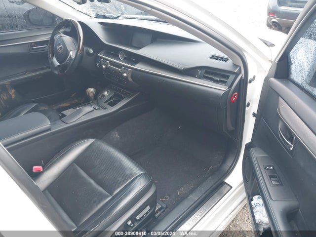 Lexus ES 300H 2014 JTHBW1GG5E2076310 Image 5