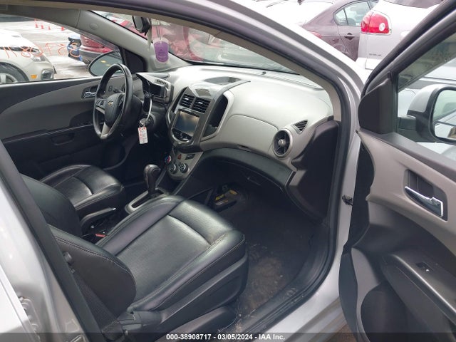 Chevrolet Sonic Ltz Auto 2016 1G1JE5SB4G4158905 Image 5
