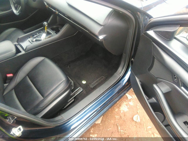 JM1BPABL3M1317644 Mazda Mazda3 Select