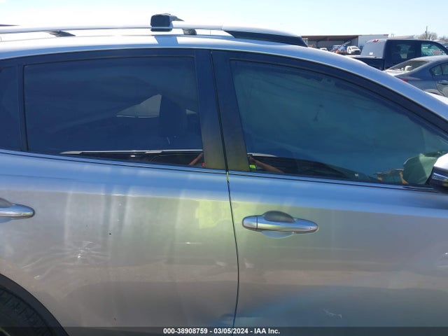 Toyota Rav4 Limited 2015 JTMYFREV9FJ040011 Image 14