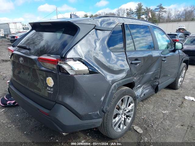 Toyota Rav4 Xle Premium 2022 2T3A1RFV4NC283418 Image 4