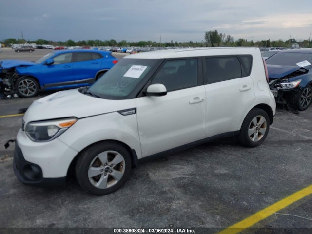 KNDJN2A25J7588682 KIA Soul