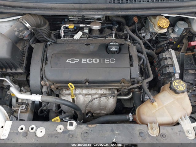 Chevrolet Sonic Ls Auto 2016 1G1JA6SH3G4120409 Image 10