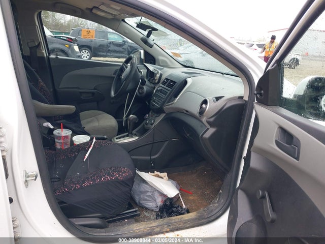 Chevrolet Sonic Ls Auto 2016 1G1JA6SH3G4120409 Image 5