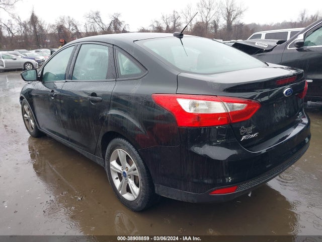 Ford FOCUS SE 2014 1FADP3F25EL353837 Image 3