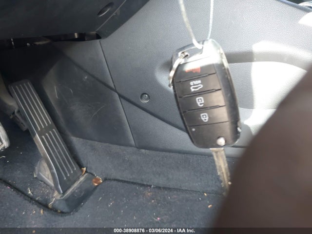 KIA FORTE LX 2018 3KPFL4A75JE175566 Image 11
