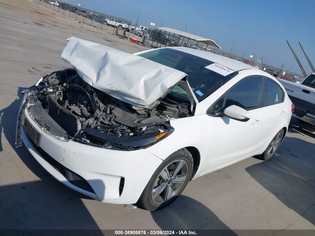 KIA FORTE LX 2018 3KPFL4A75JE175566 Image 2