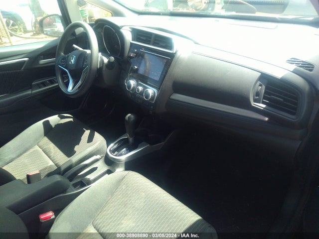 Honda FIT EX 2018 3HGGK5H84JM726864 Image 5