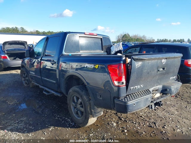 Nissan Titan Pro-4x 2015 1N6AA0EC9FN513972 Image 3