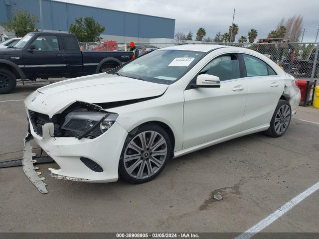WDDSJ4EB7JN535697 Mercedes-Benz CLA 250