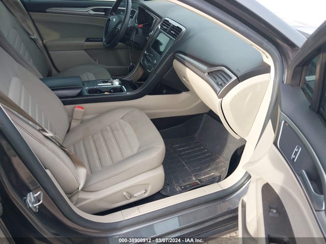 Ford FUSION SE 2019 3FA6P0HD1KR146932 Image 5