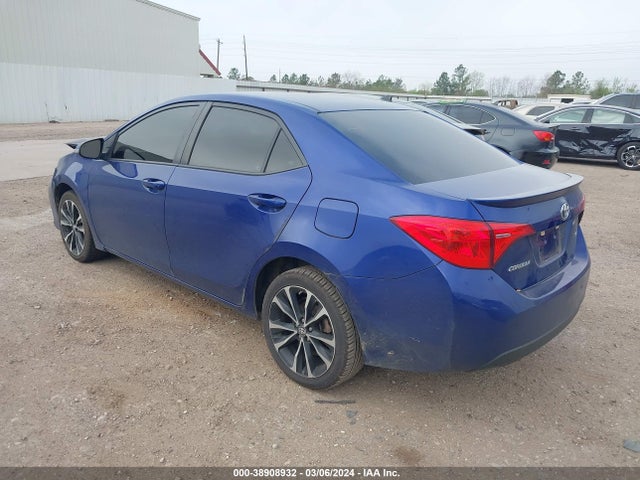 Toyota COROLLA SE 2018 5YFBURHEXJP770960 Image 3