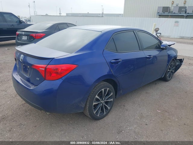 Toyota COROLLA SE 2018 5YFBURHEXJP770960 Image 4