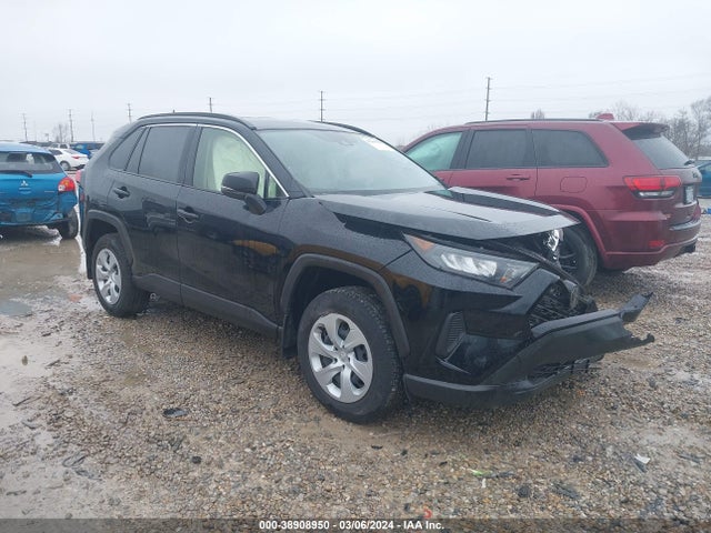 Toyota RAV4 LE 2021 JTMK1RFV9MD062122 Image 1