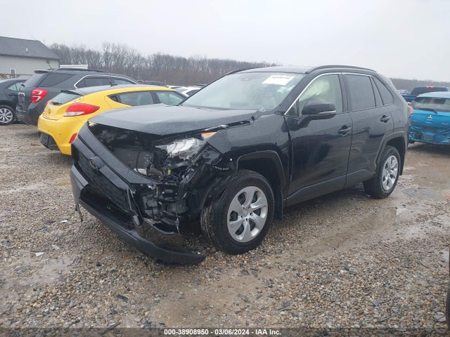 Toyota RAV4 LE 2021 JTMK1RFV9MD062122 Image 2