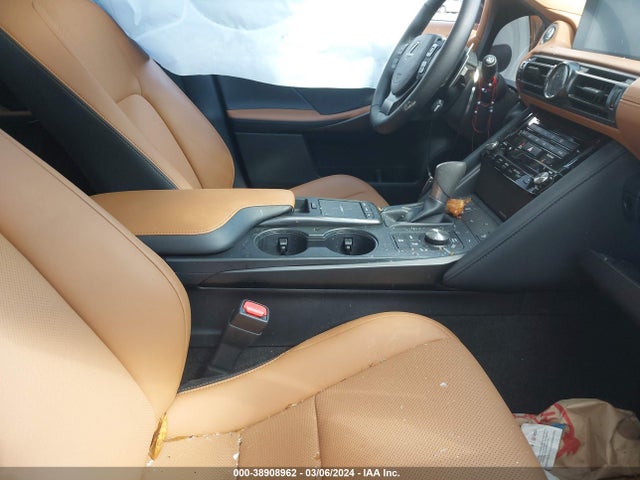 Lexus IS 300 2023 JTHDA1D23P5126011 Image 5
