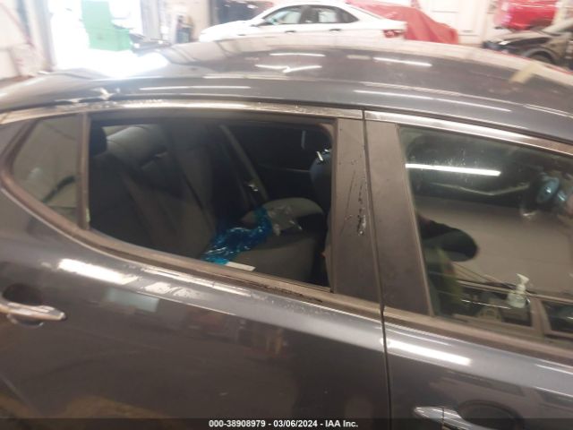 KNAGM4A78F5572593 KIA Optima Lx