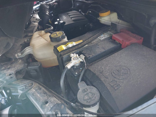 Chevrolet Sonic Premier Auto 2018 1G1JF5SB5J4134360 Image 10
