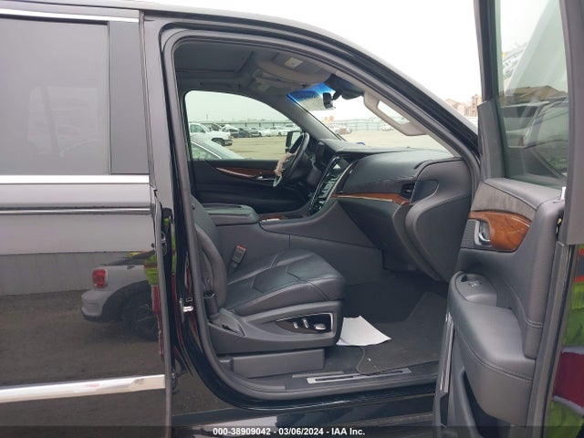1GYS4BKJ5JR189928 Cadillac Escalade Luxury