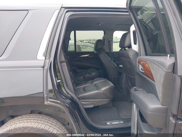 1GYS4BKJ5JR189928 Cadillac Escalade Luxury