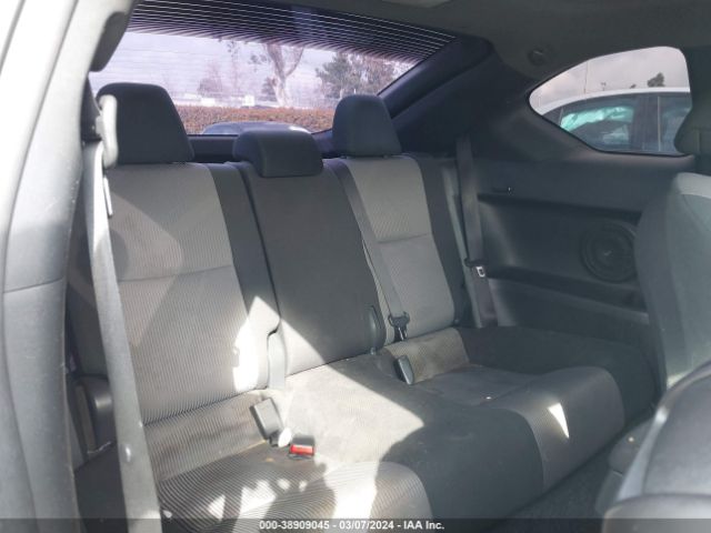 JTKJF5C79E3082107 Scion TC