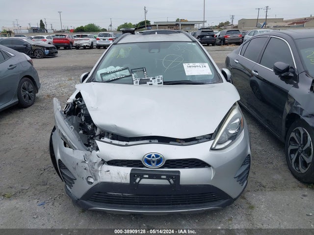 Toyota Prius C One 2018 JTDKDTB30J1615813 Image 13