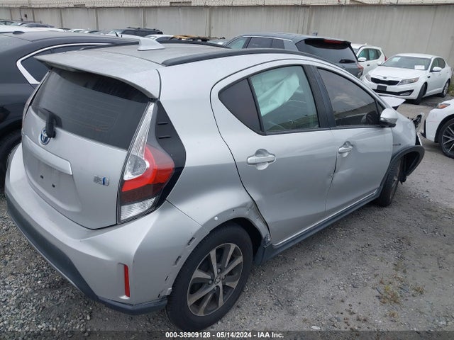 Toyota Prius C One 2018 JTDKDTB30J1615813 Image 4