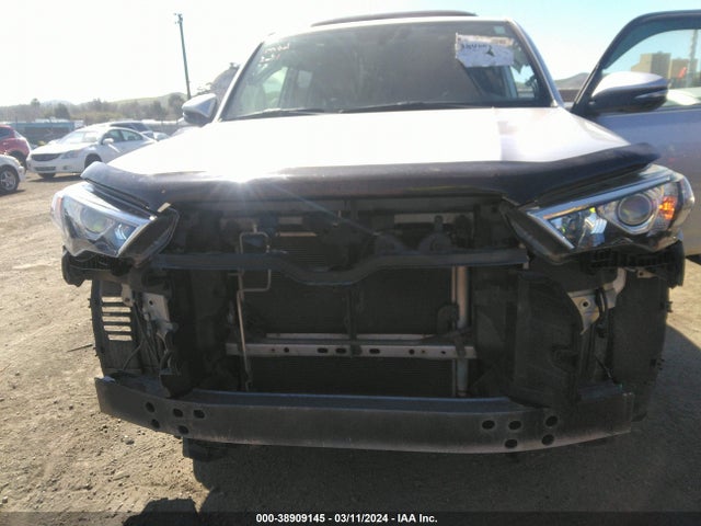 Toyota 4runner Limited 2014 JTEBU5JR9E5162786 Image 6
