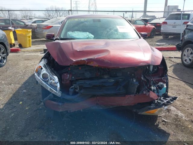 1G11D5SL6FF348929 Chevrolet MALIBU 2LT