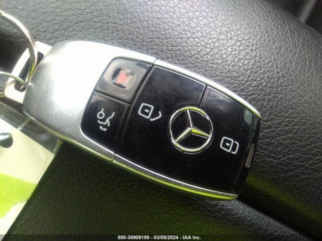 WDDZF4JB2HA079468 Mercedes-Benz E 300