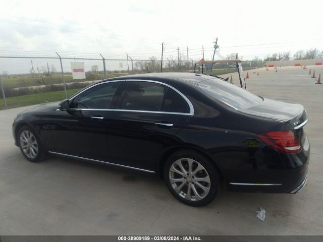 WDDZF4JB2HA079468 Mercedes-Benz E 300