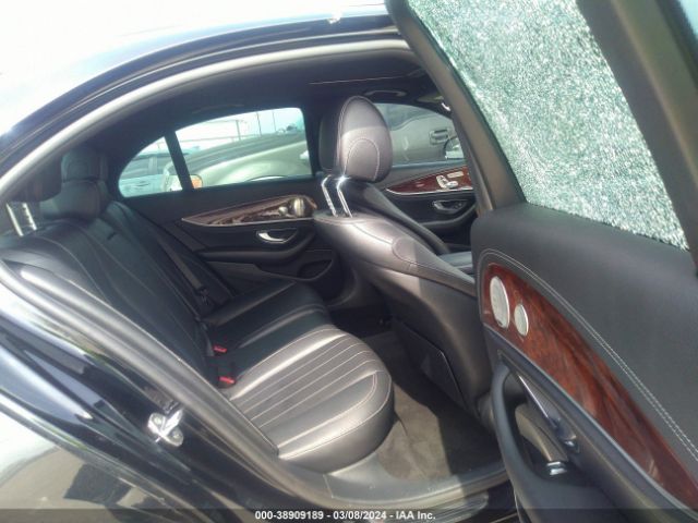 WDDZF4JB2HA079468 Mercedes-Benz E 300