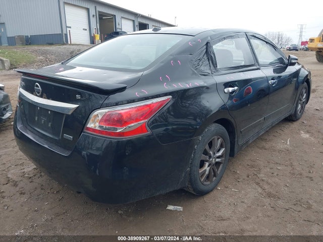 Nissan Altima 2.5 S 2015 1N4AL3AP6FN919592 Image 4