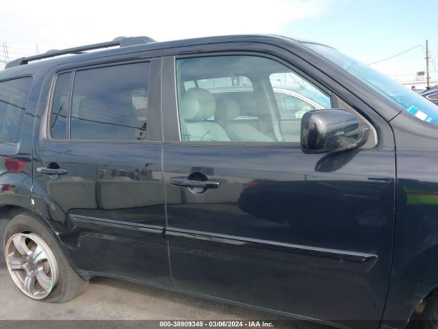 5FNYF4H38FB066247 Honda PILOT SE