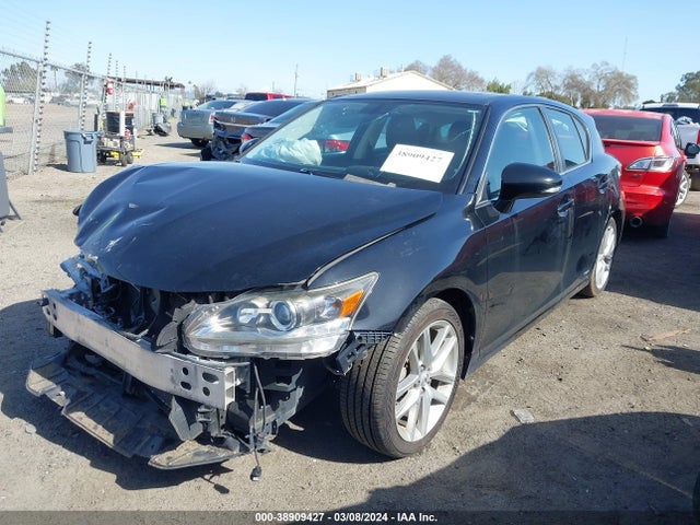Lexus CT 200H 2015 JTHKD5BH9F2226501 Image 2