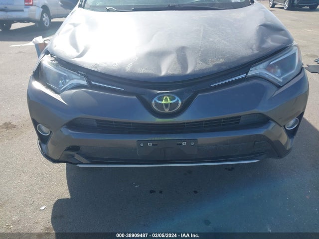 Toyota Rav4 Xle 2018 JTMWFREV2JJ171720 Image 12