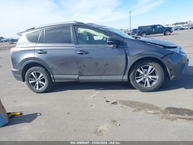 Toyota Rav4 Xle 2018 JTMWFREV2JJ171720 Image 13