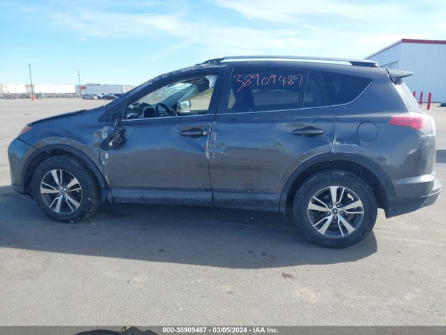 Toyota Rav4 Xle 2018 JTMWFREV2JJ171720 Image 14