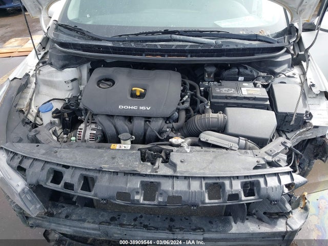 KIA FORTE LX 2017 3KPFK4A78HE040269 Image 9