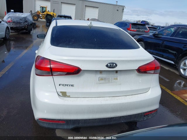 KIA FORTE LX 2017 3KPFK4A78HE040269 Image 16