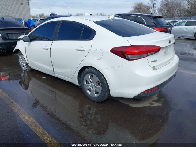 KIA FORTE LX 2017 3KPFK4A78HE040269 Image 3