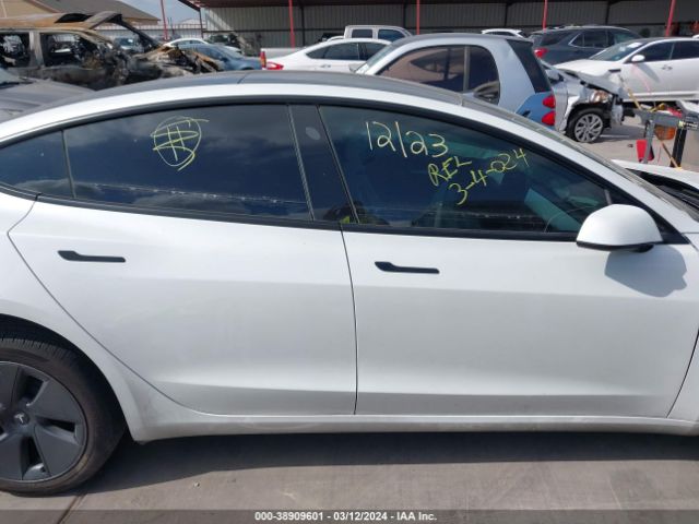 5YJ3E1EA2PF582555 Tesla MODEL 3